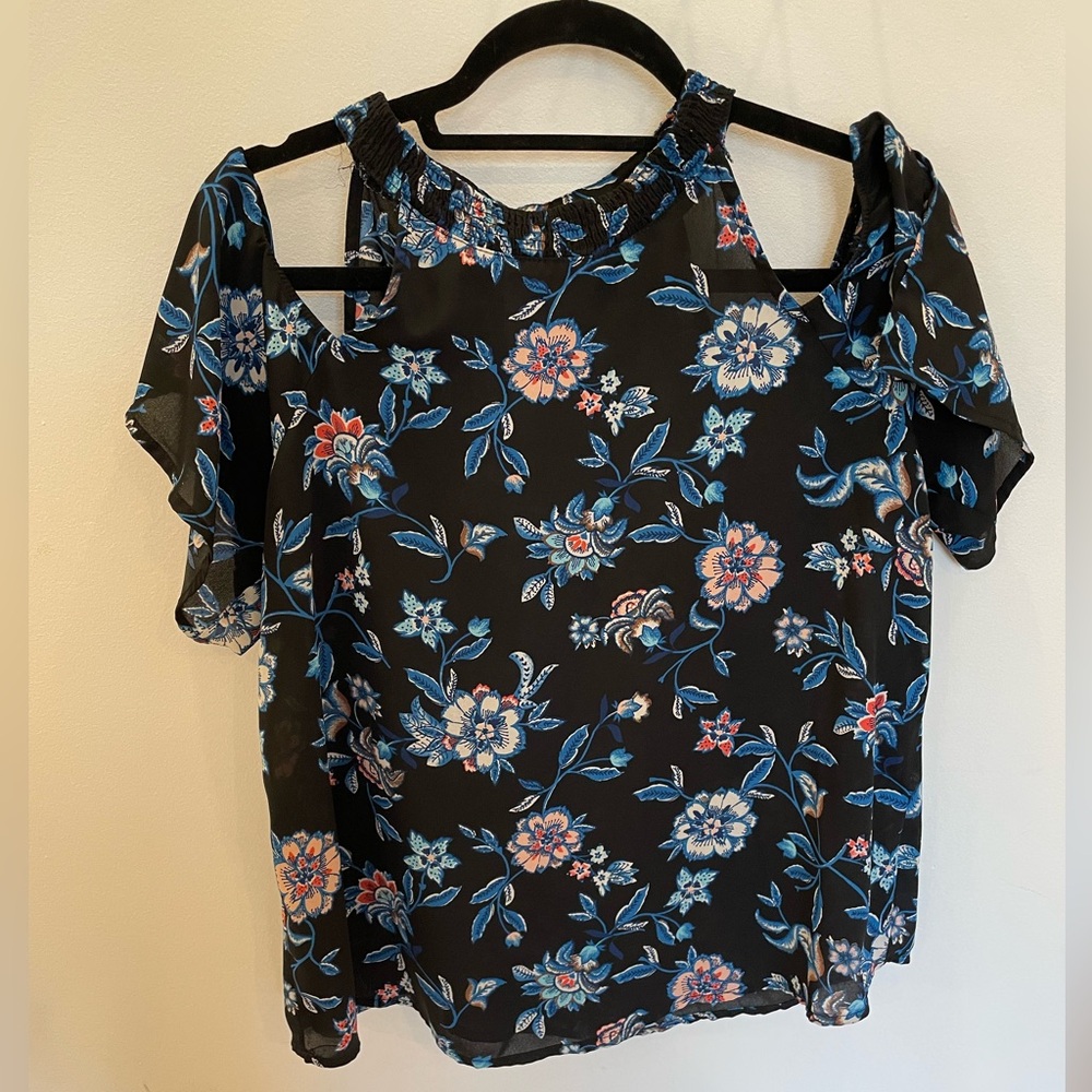 Lily White Blouse - Floral Blouse - Key Hole Shoulders